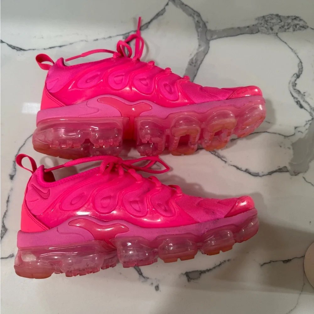 Nike Air Vapormax Plus hot pink - Picture 3 of 8